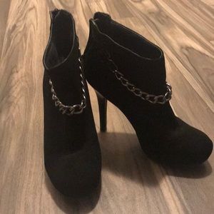 Black boot heels
